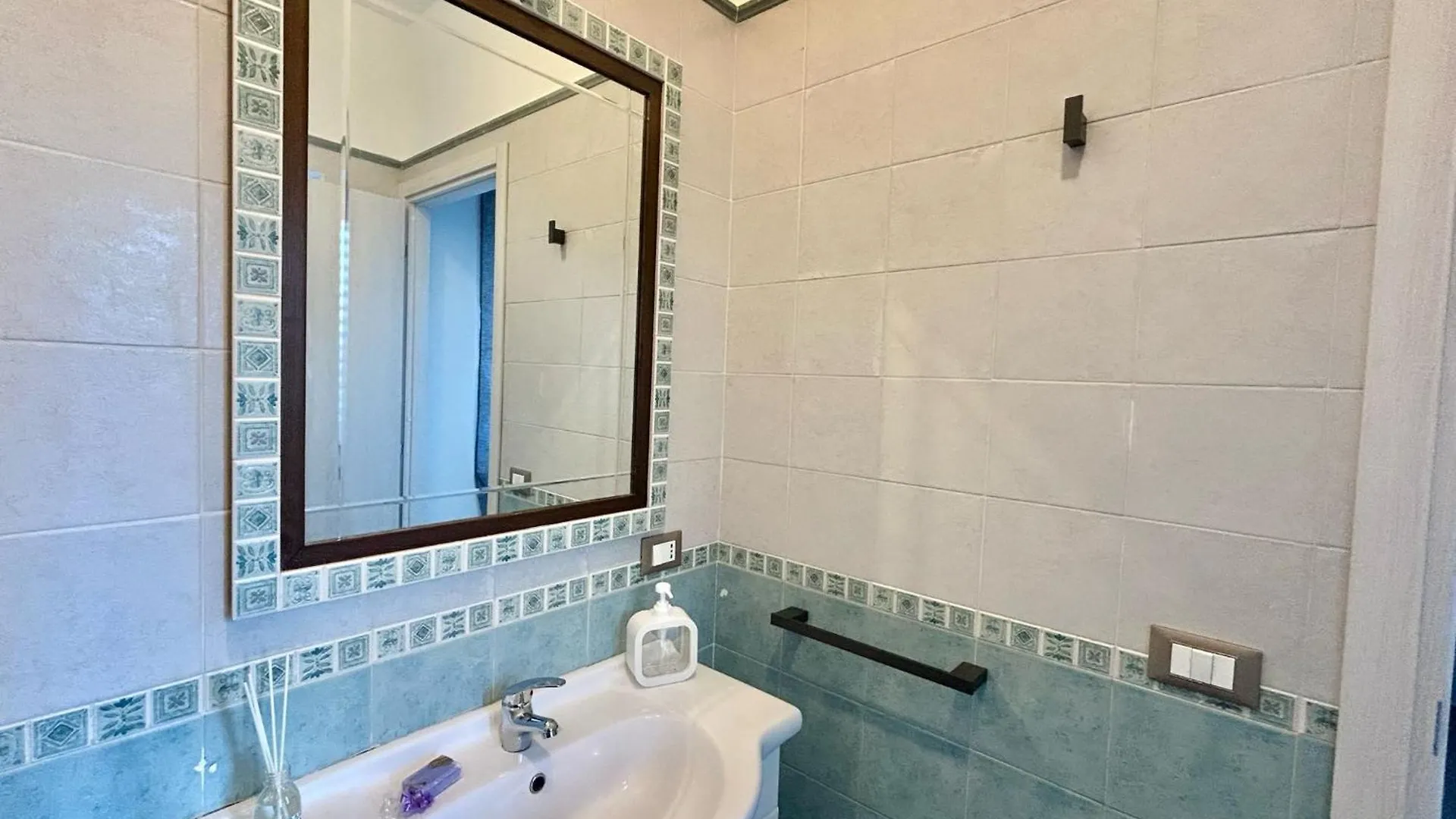 La Terrazza Del Mare Apartment Palermo 0*,